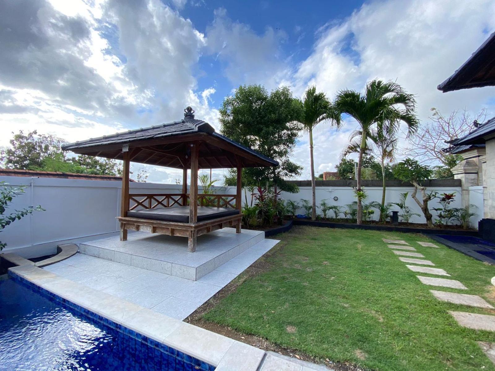 Villa Dikebun Ungasan Exterior foto