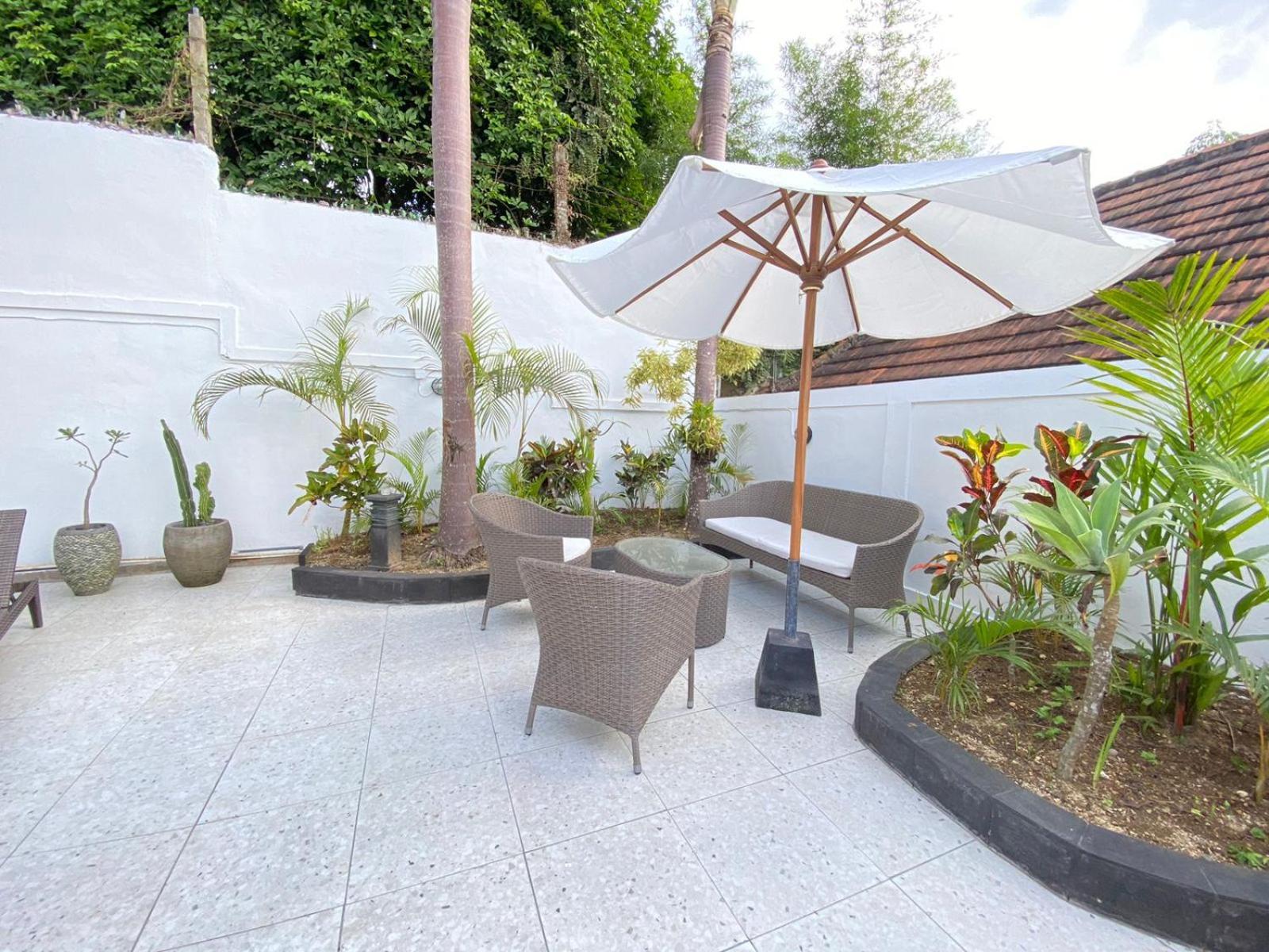 Villa Dikebun Ungasan Exterior foto
